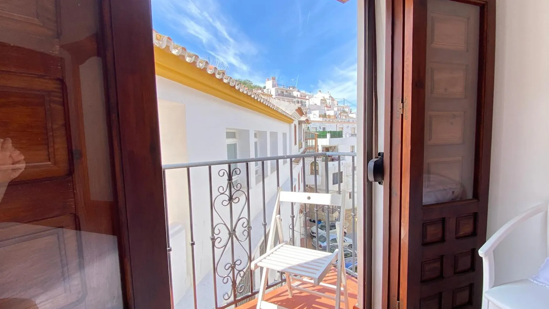 Casa Miguel - 3 Beautiful Apartments Availabe Sayalonga 0*,