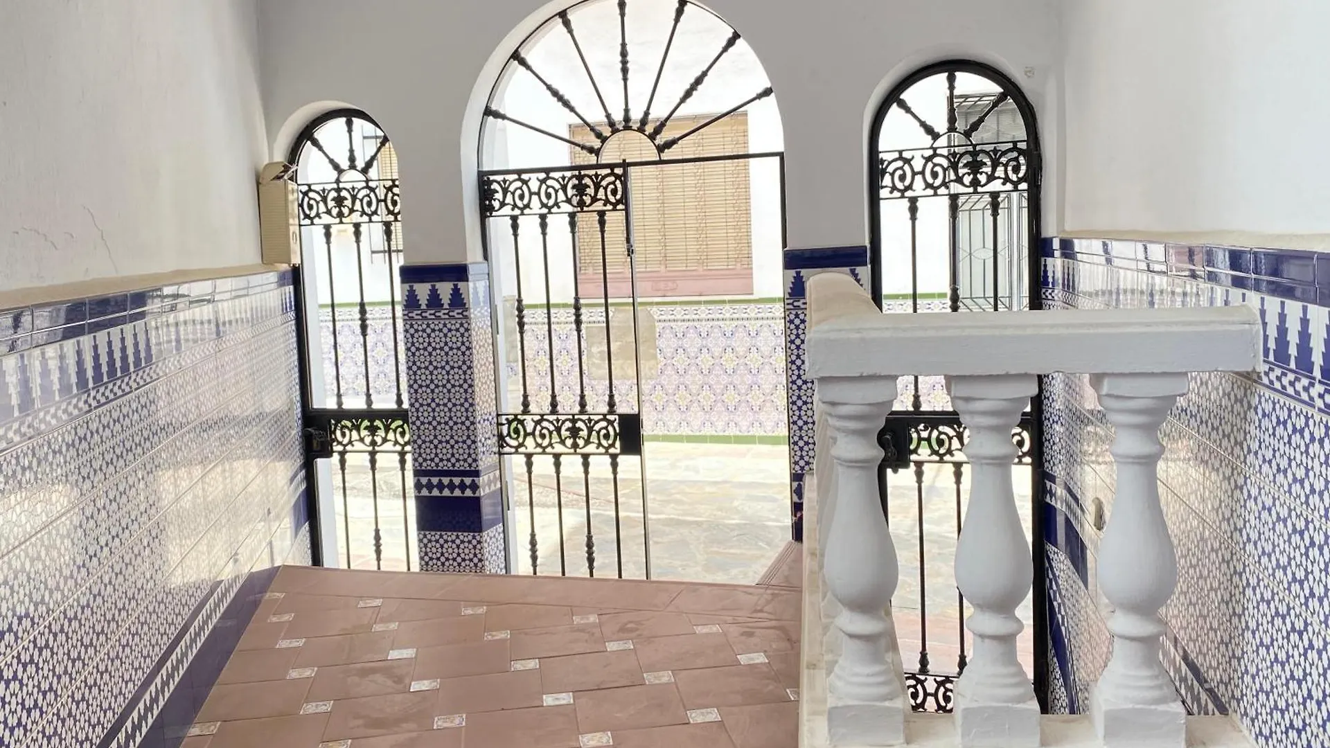 Casa Miguel - 3 Beautiful Apartments Availabe Sayalonga Spain