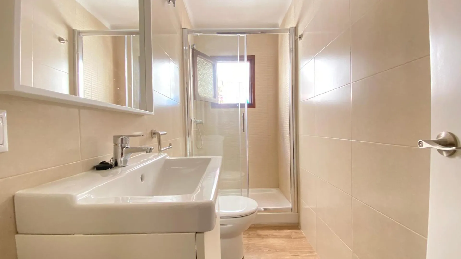 Casa Miguel - 3 Beautiful Apartments Availabe Sayalonga
