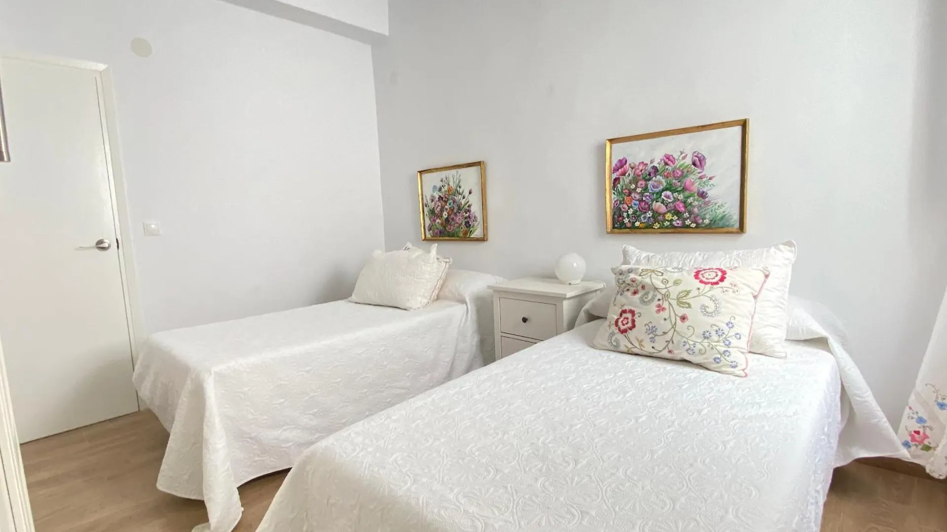 Casa Miguel - 3 Beautiful Apartments Availabe Sayalonga